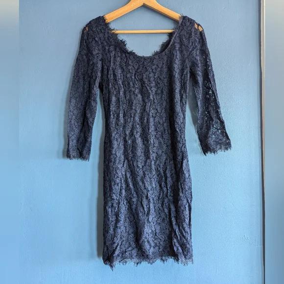 Diane von Furstenberg Size 2 Navy Blue Zarita Lace Lined Dress - Picture 3 of 8
